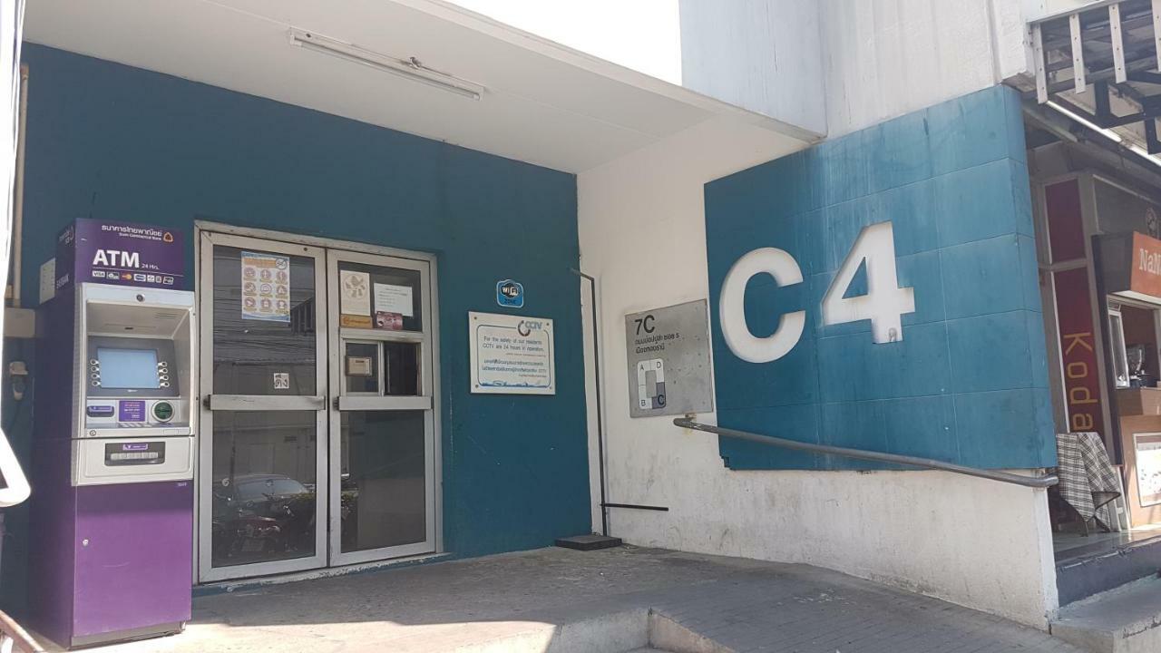 ป๊อปปูล่า คอนโด อาคาร C4 Impact เมืองทองธานี Нонтхабурі Екстер'єр фото